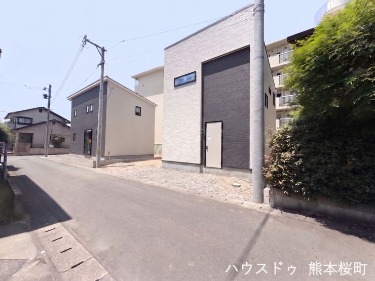 ■理想を叶える新しい暮らしの舞台■高いデザイン性と機能性を兼ね備えた住まい。ここで、家族の新しい物語が始まります。