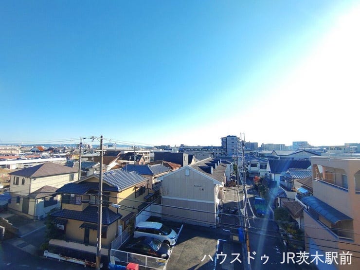 さえぎる建物が無いので日当たりも良好です♪