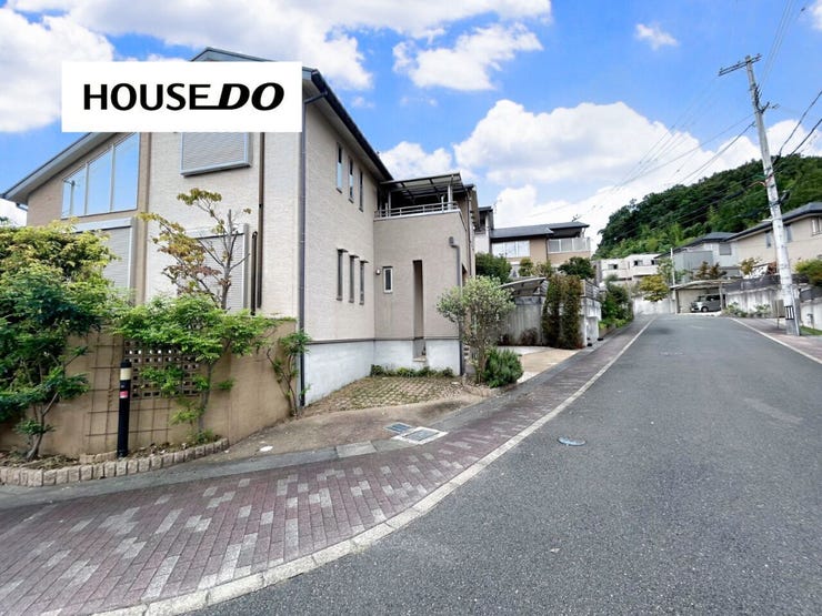前道は広くお車生活の方におススメです♪