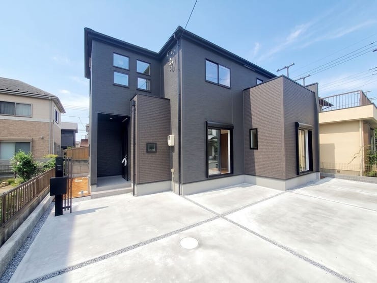【Exterior】落ち着きのあるシンプルな外観で、長く愛せる住まいに仕上がっています。