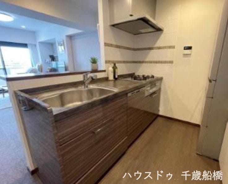 AIにより一部画像を補正しております