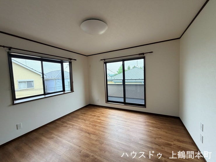 お子様部屋にも最適な使いやすい洋室