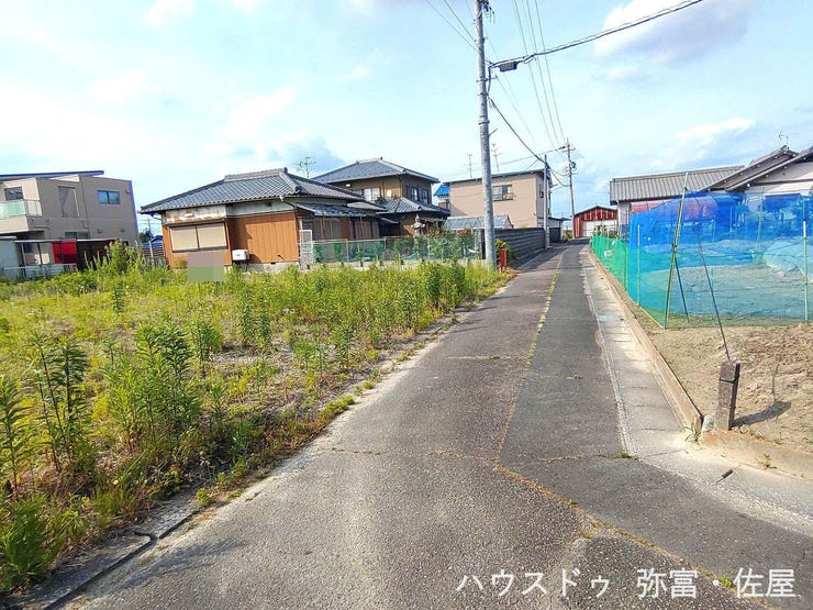 南東側道路幅員約2.6~2.9m☆