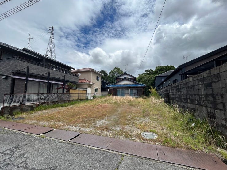 建築条件はございませんのでお好きなメーカーで建築可能です!