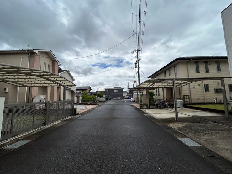 見通しの良い前道道路です