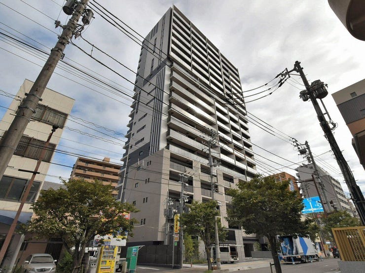 外観を南西側より撮影