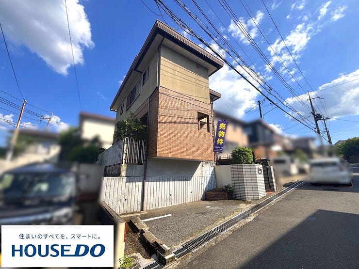 ■現況古家付きの売り土地です。