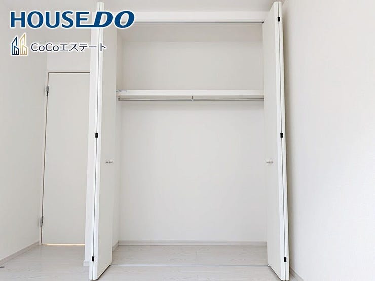 □■収納■□
各部屋にクローゼット完備♪
ゆとりの収納で、お部屋がスッキリ片付きます。