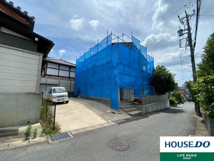 【通風良好】爽やかな風が家全体に行き渡る快適な住まい。風通しが良いことで、健康にも良い影響を与え、心地よい空気が家族全員をリフレッシュさせます。開放感あふれる空間で健康的な暮らしを実現できます。