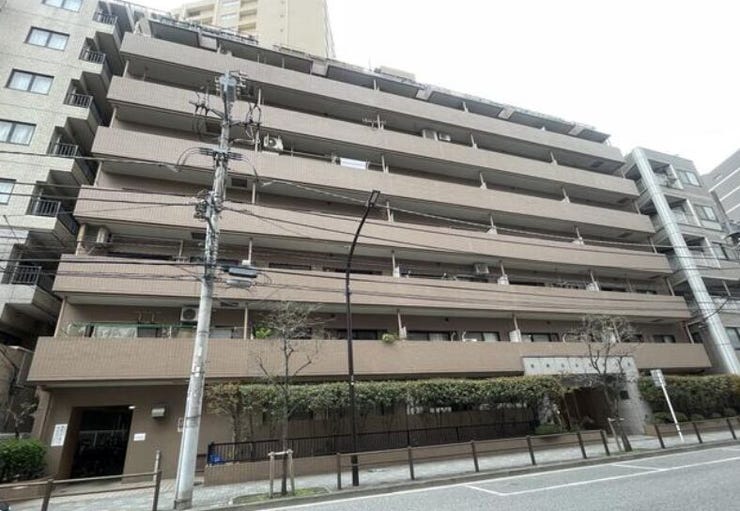 【外観】
京急蒲田駅徒歩3分、蒲田駅徒歩7分の2駅利用可能な便利な立地です。