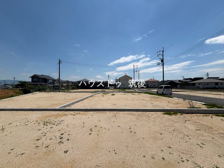 比較的新しい住宅が並ぶ落ち着いた住環境です♪