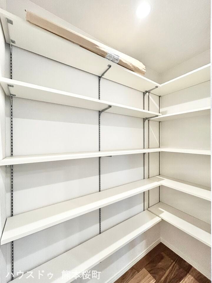 ■暮らしを整える魔法の場所■必要なものを必要な場所に。家全体で考えられた収納計画が、ゆとりある生活を実現します。
