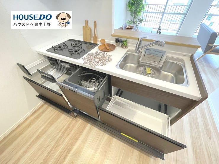 食洗機付き♪リビングの会話に混ざれる対面式キッチンです♪