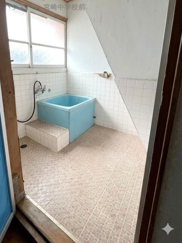 AIで家具・小物を消しています