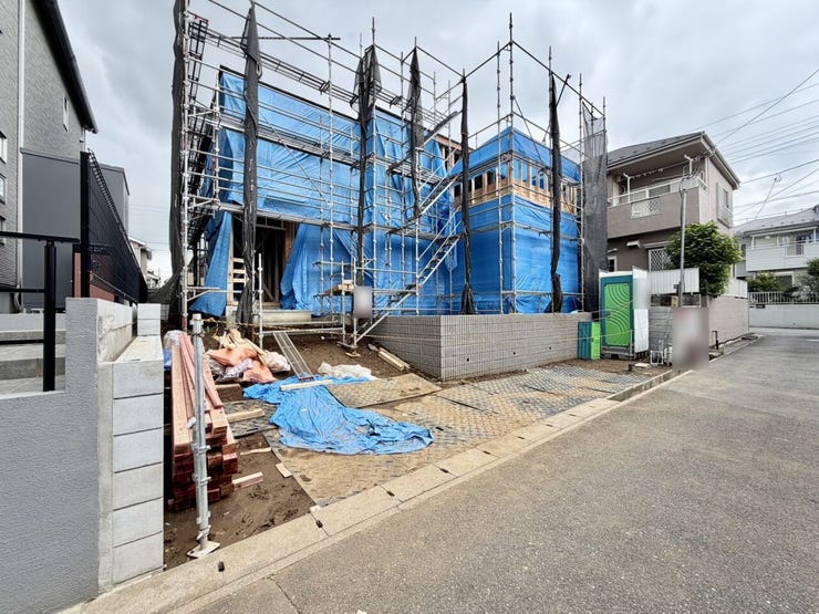 たっぷりの陽光と心地よい風が舞い込む住まいを想像させます♪