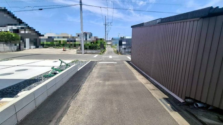 東側前面道路 北方面