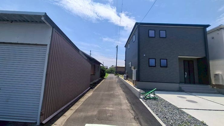 東側前面道路 南方面