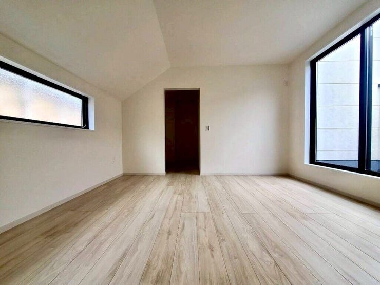 【Bedroom】主寝室や子ども部屋、在宅ワークにも使える洋室。暮らしに合わせて自由にレイアウトできます。