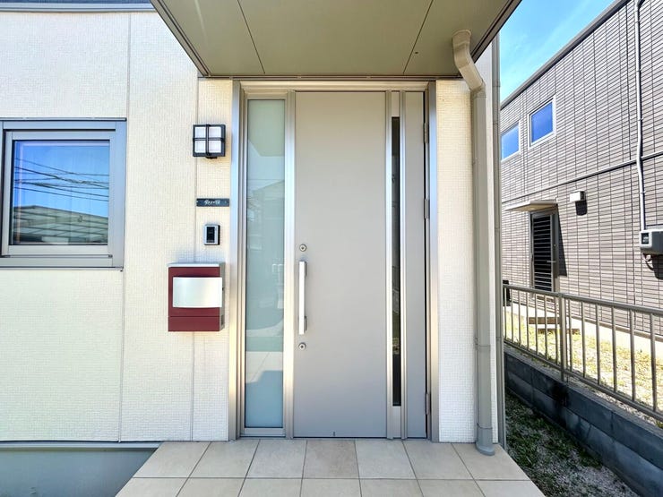 大きめの屋根で雨の日も安心です♪