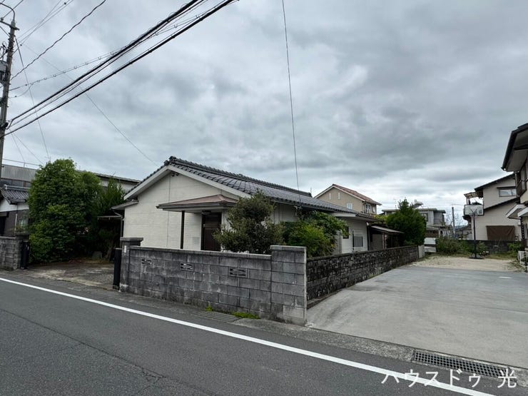 【外観】
平屋の中古住宅です。
