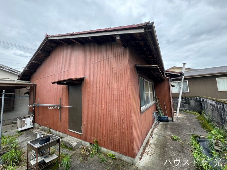 別途建物があります。