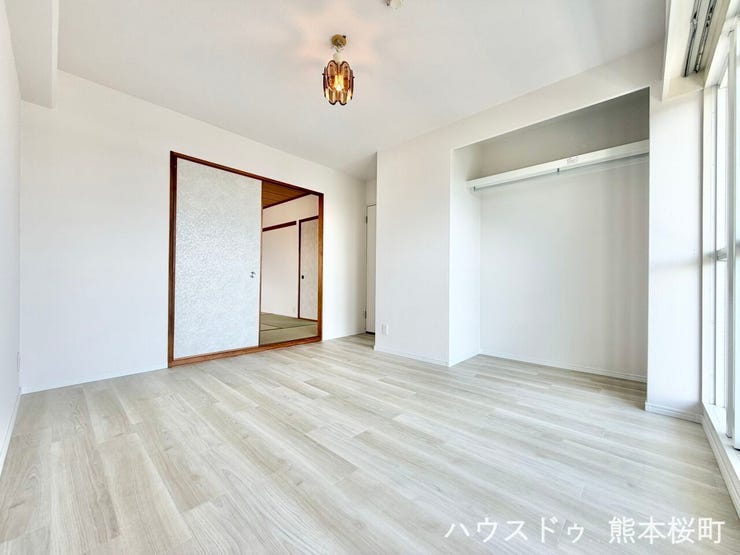 ■洋室■心からリラックスできる静けさ、上質な眠りで、毎日をリセットします。明日への活力を養う空間です。