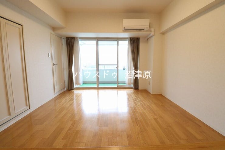 掲載写真は2023年5月(前回販売時・入居前)に撮影されたものです。現在は居住中のため、現況と異なる場合があります。