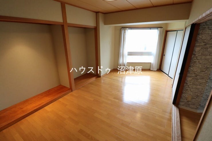 掲載写真は2023年5月(前回販売時・入居前)に撮影されたものです。現在は居住中のため、現況と異なる場合があります。