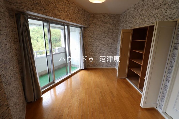 掲載写真は2023年5月(前回販売時・入居前)に撮影されたものです。現在は居住中のため、現況と異なる場合があります。
