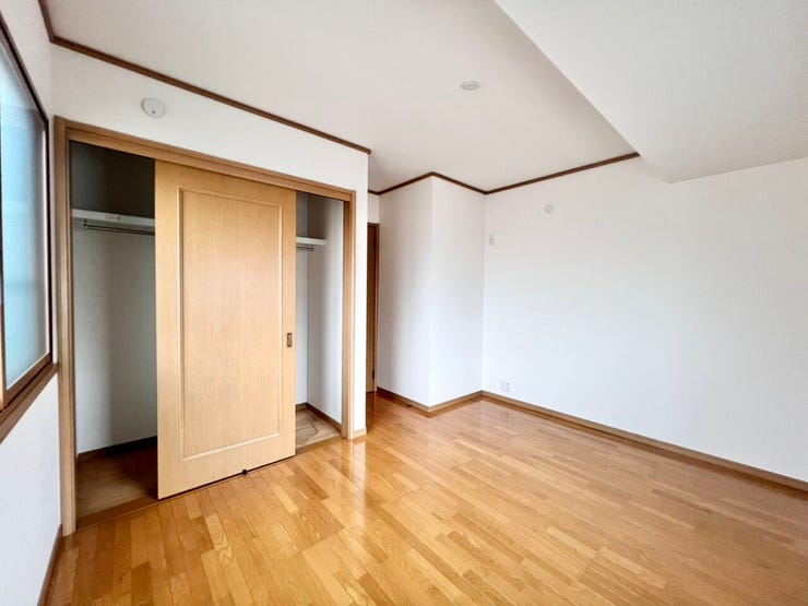 《6.5帖》収納スペースをしっかり確保しているため、お部屋本来の広さを有効活用できるのも嬉しいポイントです♪
