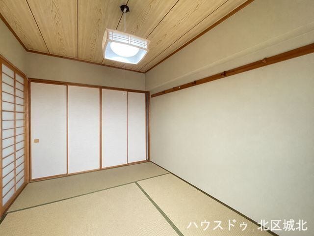 【6畳和室】
イメージ画像(実際の写真をもとに家具等をCGで除去したものになります)