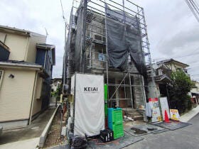 草加市新善町