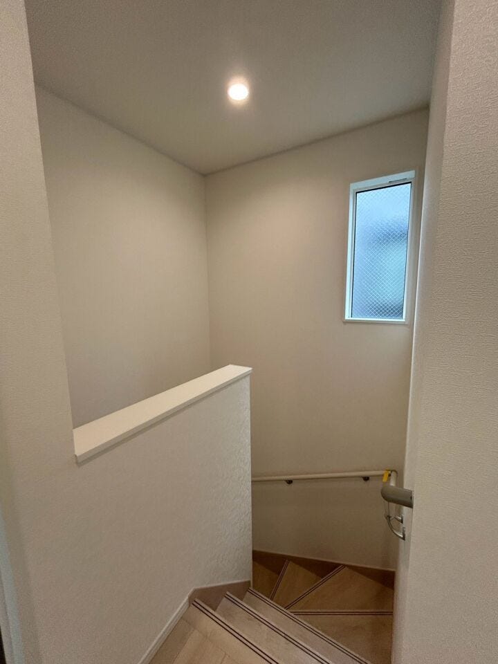 手摺付き階段