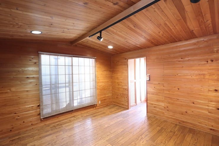 *2階約10.75洋室*
※家具削除加工を行っており、写真はイメージです※
