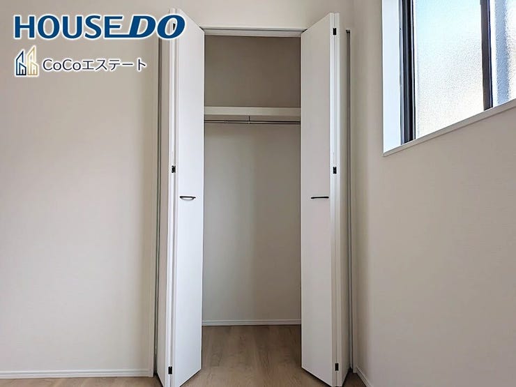 □■収納■□
各部屋にクローゼット完備♪
ゆとりの収納で、お部屋がスッキリ片付きます。