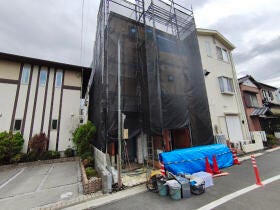 草加市新善町
