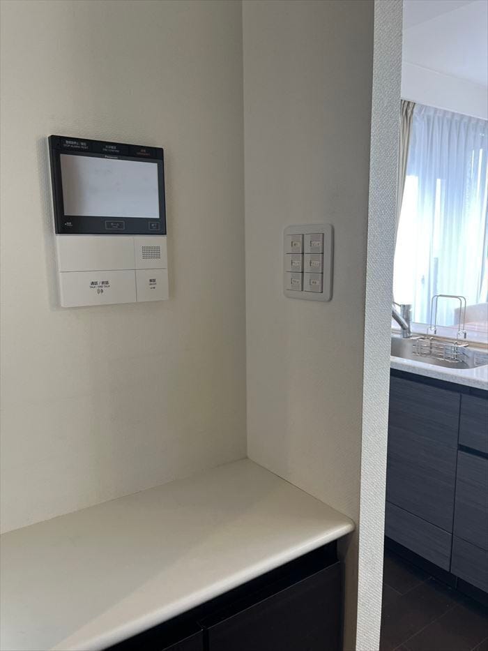 モニター付きインターホン装備で女性やお子様にも安心のお部屋です