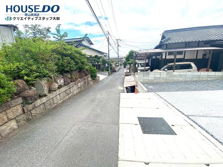 前面道路が少し狭いので、その分お求めやすい価格でのご提供です♪(^^)