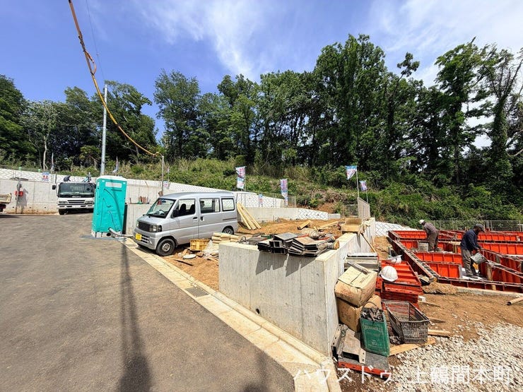 自然のやすらぎと都市の利便性を兼ね備えた町田市薬師台。家族が安心して暮らせる住環境での住まい探しは、ハウスドゥ上鶴間本町へお気軽にご相談ください。