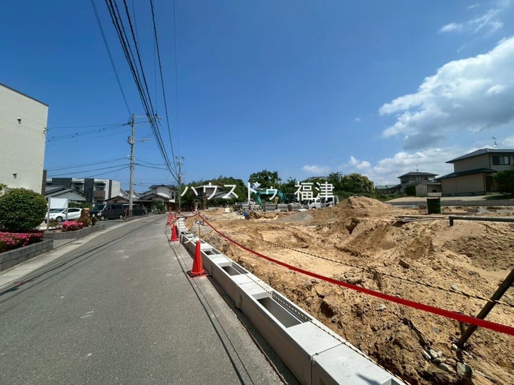 千鳥駅まで徒歩6分♪日々の通勤・通学に便利な立地です。
《福津市花見の里3丁目 新築戸建》