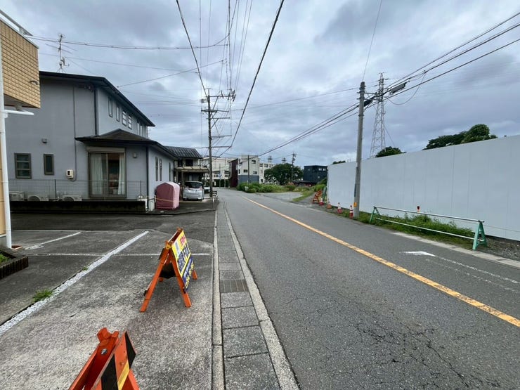 前面道路になります。