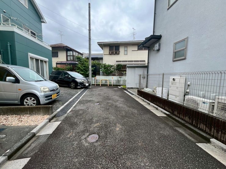 前面道路になります。