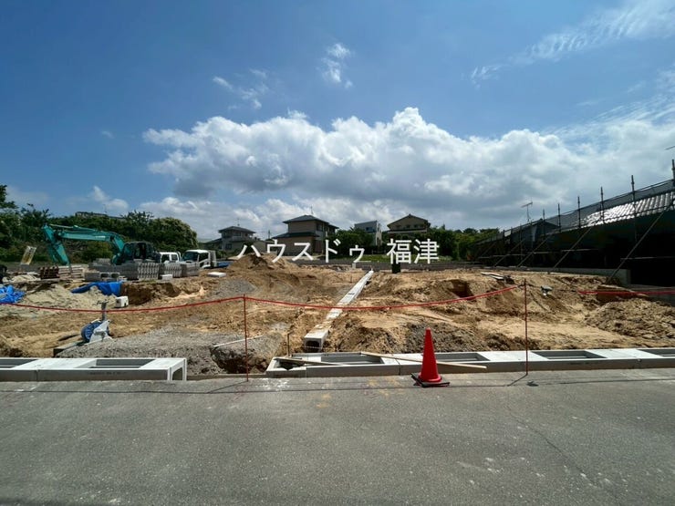 未完成物件は立地を確認後、
同メーカーが建てたお家をご案内♪
《福津市花見の里3丁目 新築戸建》