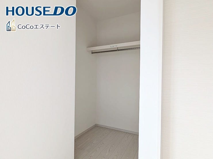 □■収納■□
5.5帖の洋室のウォークインクローゼットです♪