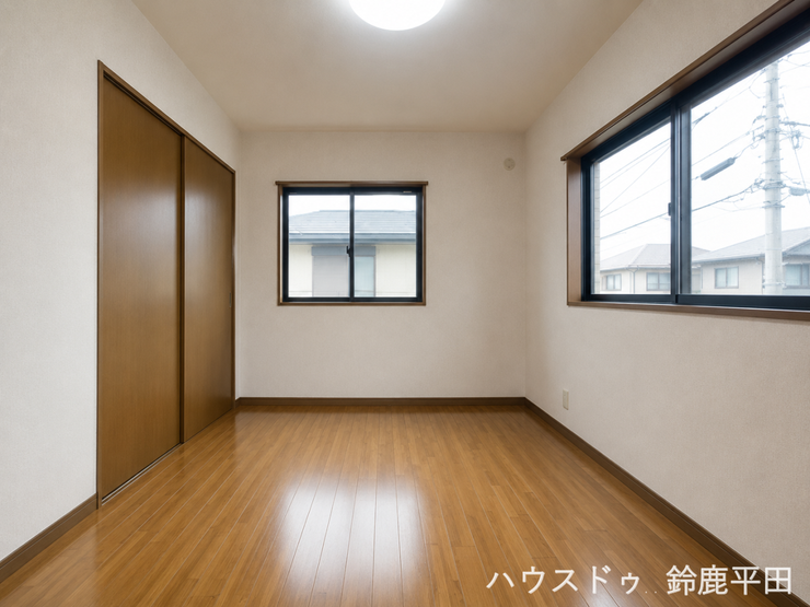 ※家具消し加工をしています。
【北側8帖洋室】収納がついているのですっきりとした部屋にでき、趣味部屋にもいいですね。