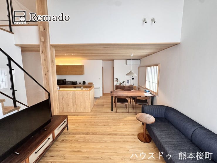 ■家族の笑顔が集う中心地■お気に入りの家具を迎え、窓からは心地の良い光が差し込みます。