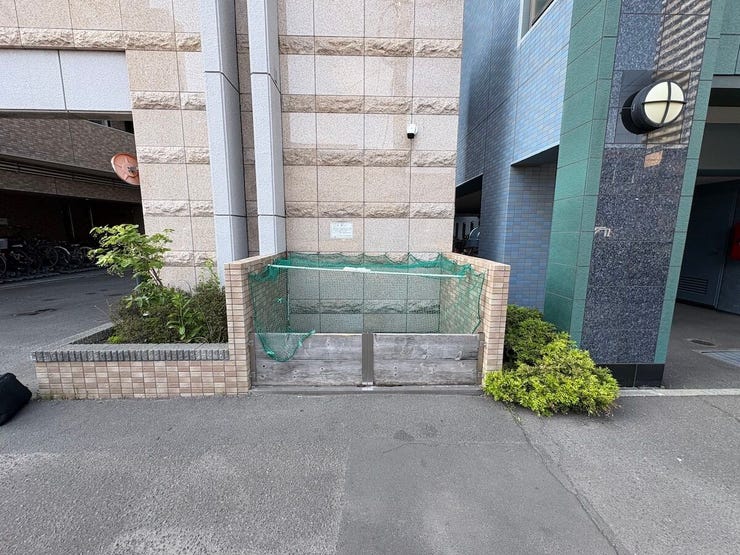 専用ゴミ庫。住まいの美観と機能性を保つため、細部まで行き届いた管理と充実の設備仕様が魅力の分譲マンション