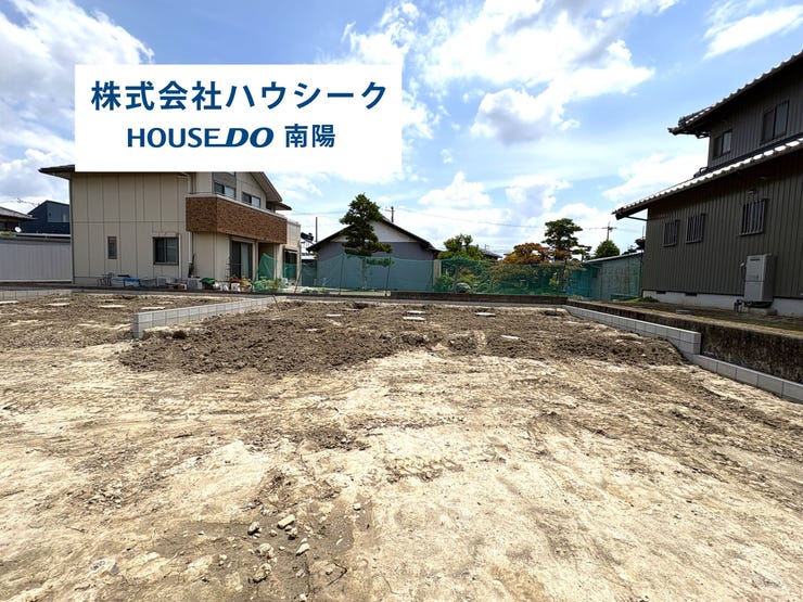 【外観】
5月12日撮影♪
近隣に同メーカーの完成建物がございますので、いつでも案内可能です♪
当日のご案内もOK!平日はお仕事帰りの時間でもOK!