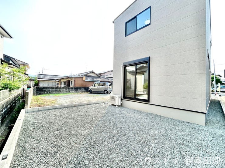 ■遊びと安らぎの多目的空間■子どもが安全に遊べ、ペットと触れ合い、大人も自然に癒やされる、暮らしを彩るスペースです。