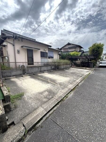 日吉台3丁目土地 現況渡し(古屋あり) 建築条件なし